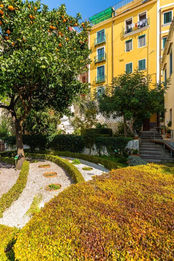 Starhost - MINERVA SUITE Salerno Exterior foto