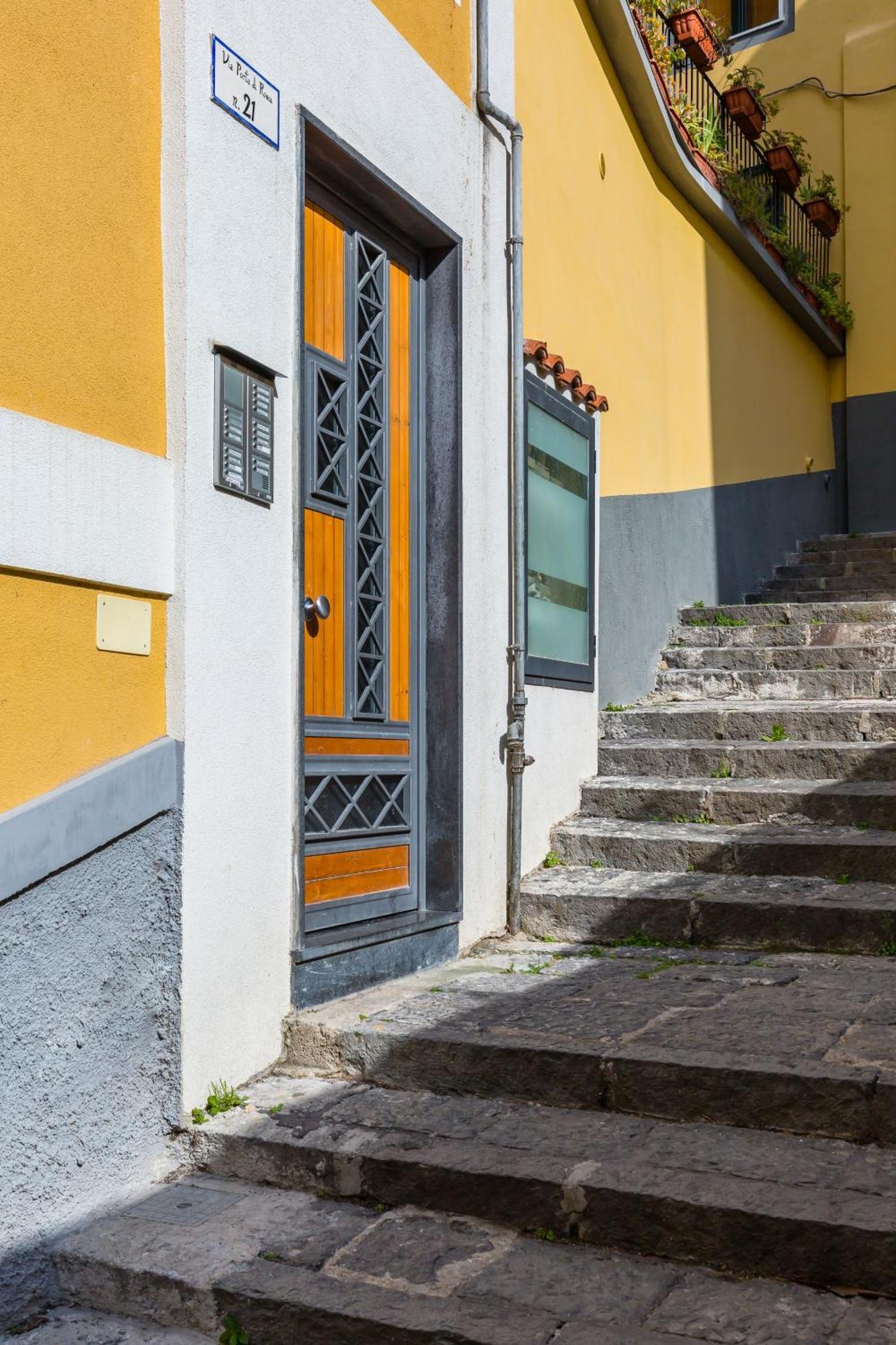 Starhost - MINERVA SUITE Salerno Exterior foto