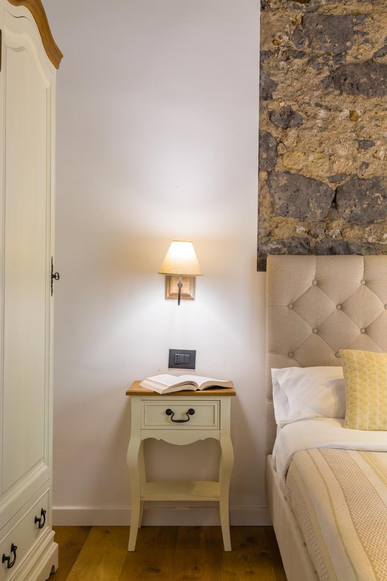 Starhost - MINERVA SUITE Salerno Exterior foto