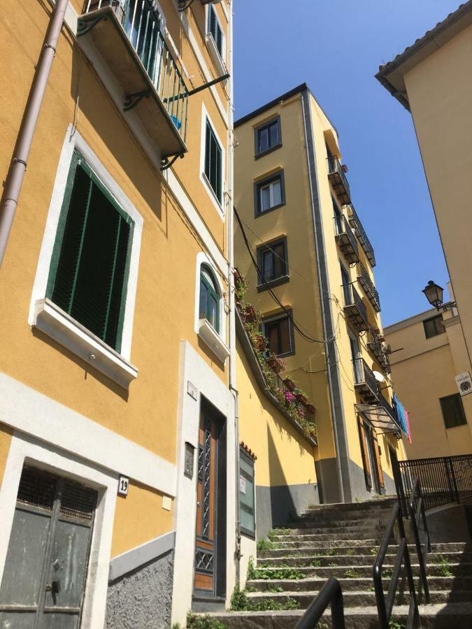 Starhost - MINERVA SUITE Salerno Exterior foto